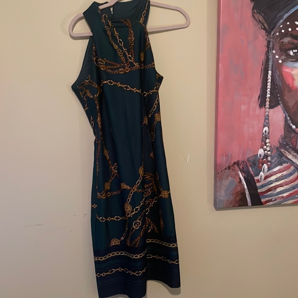Beautiful size 12 green dress flattering on all body shape